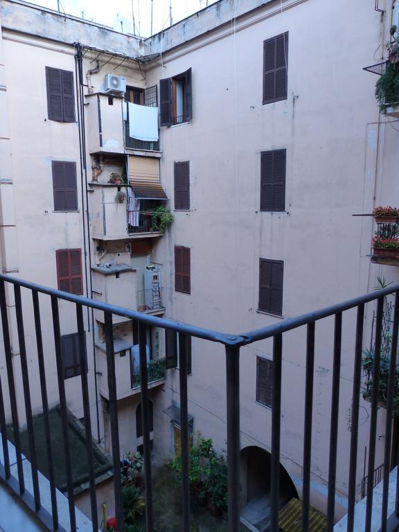 Between Termini & Colosseo Rome Exterior photo